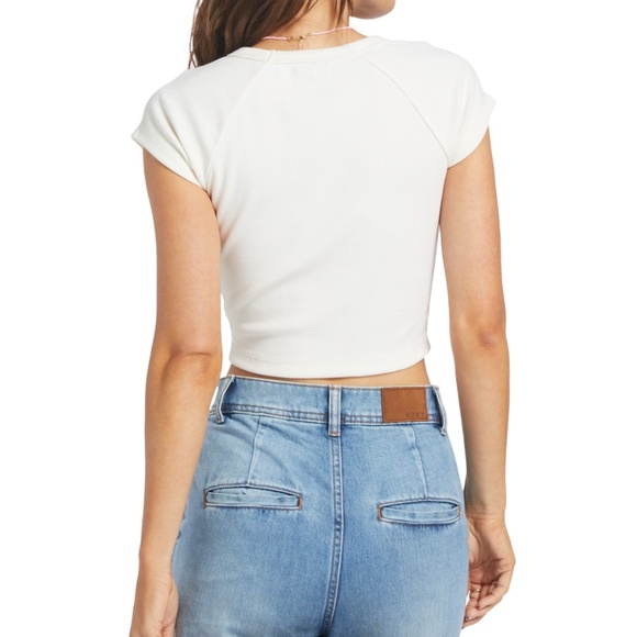 Roxy Juniors' Paradise Bound Ribbed Cropped Graphic T-Shirt - Snow White - Picture 3 of 4
